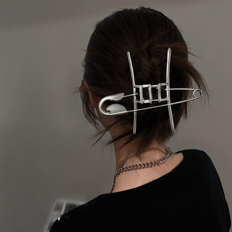 Woman Trendy Silver Pin Minimalist Dainty Design Hair Claws Women Hair Clips Fashion Hairpins Women Hair Accessories Hairgrip Barrettes Headwear